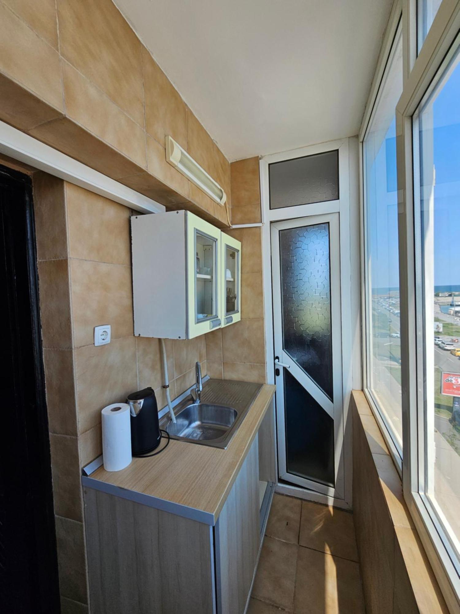 Blue Marina Sea View Apartment มันกาเลีย ภายนอก รูปภาพ